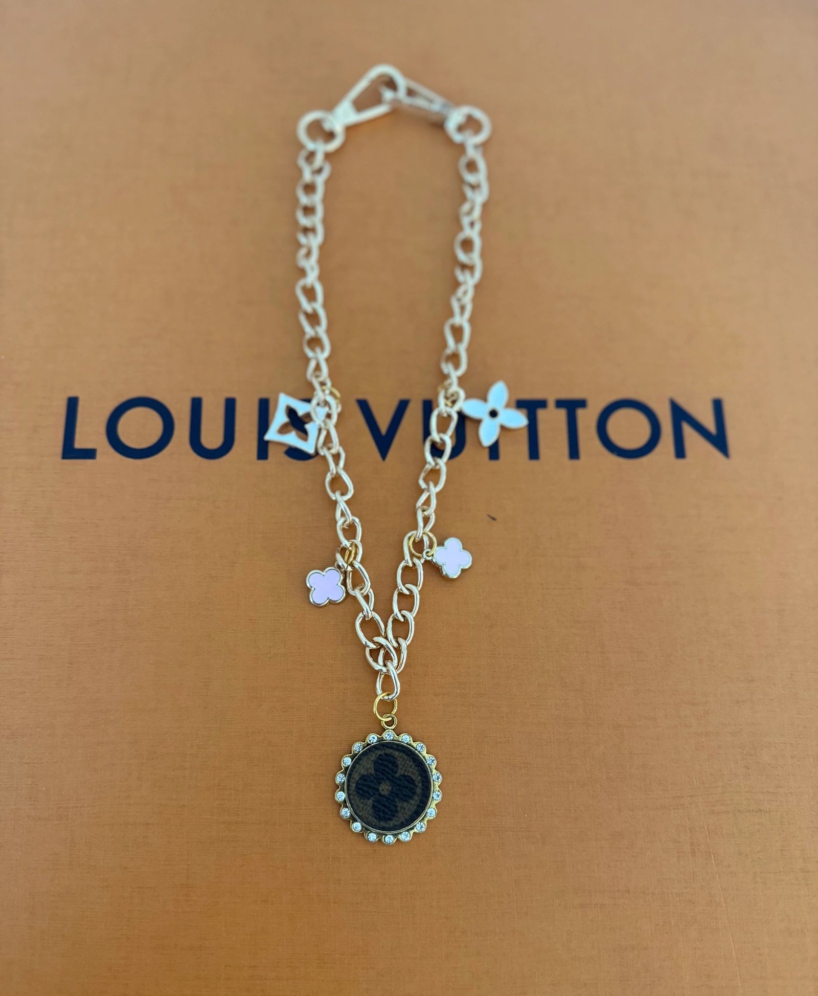 images Chain Bag Charm - Image 2