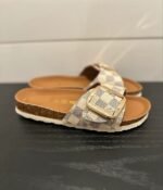 DA Big Buckle Sandal