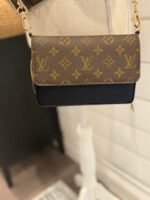 Black Monogram Crossbody Wallet - Image 2