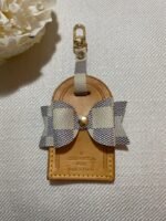 bow luggage tag charms