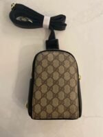 sling bag / crossbody