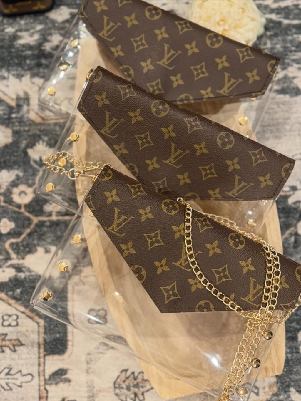 My goal this year has been to offer more 𝙍𝙀𝘼𝘿𝙔 𝙏𝙊 𝙎𝙃𝙄𝙋 products.

All products shown are ready to ship. There are quite a few so they will be uploaded in a few posts. 

For pricing, please comment under interested item(s) or send a message. 

You can also shop the website! 
Ashes2beautydesigns.com

𝓗𝓪𝓹𝓹𝔂 𝓢𝓱𝓸𝓹𝓹𝓲𝓷𝓰 🛍️