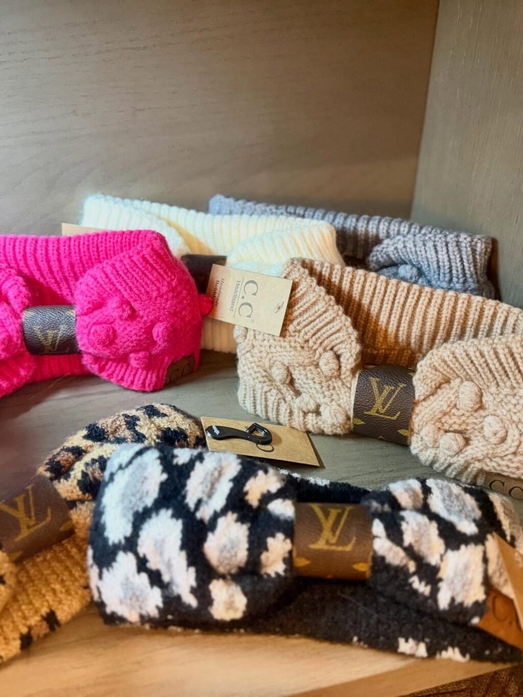 My goal this year has been to offer more 𝙍𝙀𝘼𝘿𝙔 𝙏𝙊 𝙎𝙃𝙄𝙋 products.

All products shown are ready to ship. There are quite a few so they will be uploaded in a few posts. 

For pricing, please comment under interested item(s) or send a message. 

You can also shop the website! 
Ashes2beautydesigns.com

𝓗𝓪𝓹𝓹𝔂 𝓢𝓱𝓸𝓹𝓹𝓲𝓷𝓰 🛍️