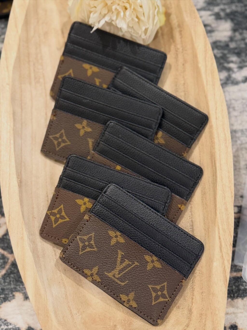 My goal this year has been to offer more 𝙍𝙀𝘼𝘿𝙔 𝙏𝙊 𝙎𝙃𝙄𝙋 products.

All products shown are ready to ship. There are quite a few so they will be uploaded in a few posts. 

For pricing, please comment under interested item(s) or send a message. 

You can also shop the website! 
Ashes2beautydesigns.com

𝓗𝓪𝓹𝓹𝔂 𝓢𝓱𝓸𝓹𝓹𝓲𝓷𝓰 🛍️