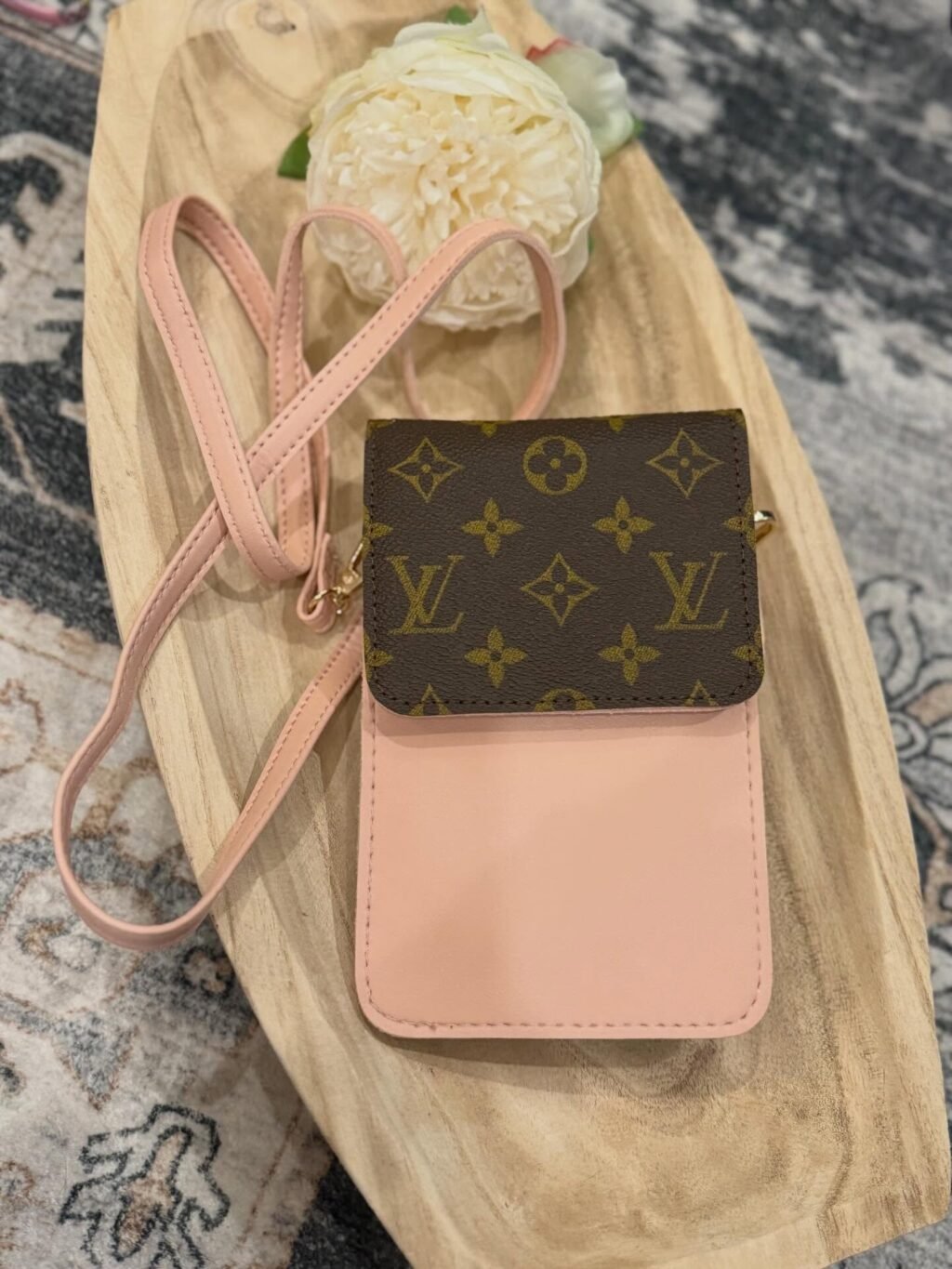 My goal this year has been to offer more 𝙍𝙀𝘼𝘿𝙔 𝙏𝙊 𝙎𝙃𝙄𝙋 products.

All products shown are ready to ship. There are quite a few so they will be uploaded in a few posts. 

For pricing, please comment under interested item(s) or send a message. 

You can also shop the website! 
Ashes2beautydesigns.com

𝓗𝓪𝓹𝓹𝔂 𝓢𝓱𝓸𝓹𝓹𝓲𝓷𝓰 🛍️