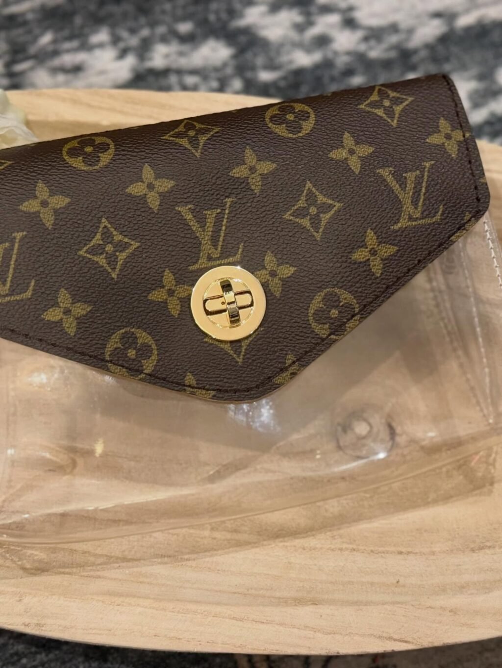 My goal this year has been to offer more 𝙍𝙀𝘼𝘿𝙔 𝙏𝙊 𝙎𝙃𝙄𝙋 products.

All products shown are ready to ship. There are quite a few so they will be uploaded in a few posts. 

For pricing, please comment under interested item(s) or send a message. 

You can also shop the website! 
Ashes2beautydesigns.com

𝓗𝓪𝓹𝓹𝔂 𝓢𝓱𝓸𝓹𝓹𝓲𝓷𝓰 🛍️