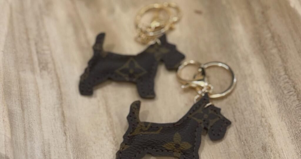 My goal this year has been to offer more 𝙍𝙀𝘼𝘿𝙔 𝙏𝙊 𝙎𝙃𝙄𝙋 products.

All products shown are ready to ship. There are quite a few so they will be uploaded in a few posts. 

For pricing, please comment under interested item(s) or send a message. 

You can also shop the website! 
Ashes2beautydesigns.com

𝓗𝓪𝓹𝓹𝔂 𝓢𝓱𝓸𝓹𝓹𝓲𝓷𝓰 🛍️