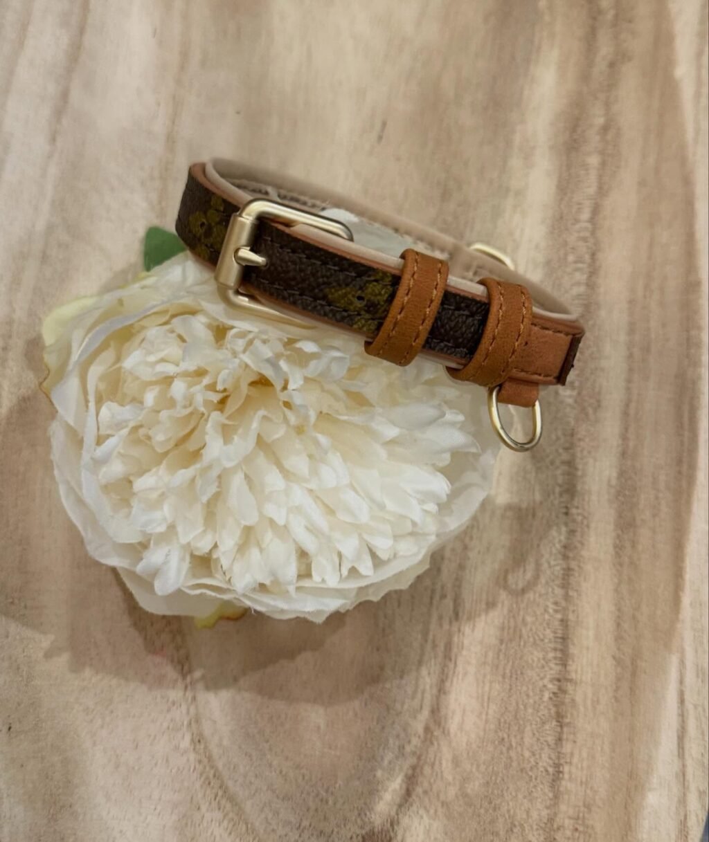 My goal this year has been to offer more 𝙍𝙀𝘼𝘿𝙔 𝙏𝙊 𝙎𝙃𝙄𝙋 products.

All products shown are ready to ship. There are quite a few so they will be uploaded in a few posts. 

For pricing, please comment under interested item(s) or send a message. 

You can also shop the website! 
Ashes2beautydesigns.com

𝓗𝓪𝓹𝓹𝔂 𝓢𝓱𝓸𝓹𝓹𝓲𝓷𝓰 🛍️