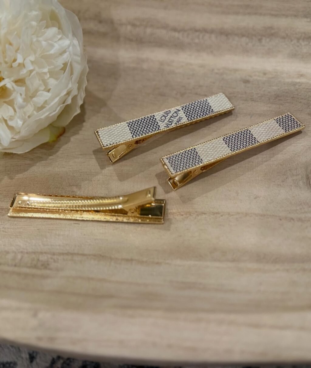 My goal this year has been to offer more 𝙍𝙀𝘼𝘿𝙔 𝙏𝙊 𝙎𝙃𝙄𝙋 products.

All products shown are ready to ship. There are quite a few so they will be uploaded in a few posts. 

For pricing, please comment under interested item(s) or send a message. 

You can also shop the website! 
Ashes2beautydesigns.com

𝓗𝓪𝓹𝓹𝔂 𝓢𝓱𝓸𝓹𝓹𝓲𝓷𝓰 🛍️