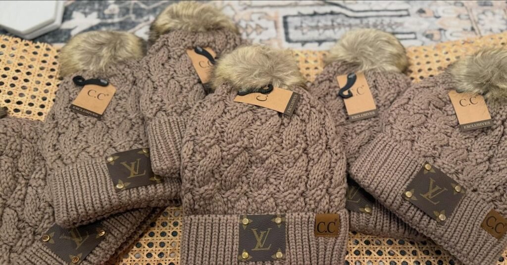 My goal this year has been to offer more 𝙍𝙀𝘼𝘿𝙔 𝙏𝙊 𝙎𝙃𝙄𝙋 products.

All products shown are ready to ship. There are quite a few so they will be uploaded in a few posts. 

For pricing, please comment under interested item(s) or send a message. 

You can also shop the website! 
Ashes2beautydesigns.com

𝓗𝓪𝓹𝓹𝔂 𝓢𝓱𝓸𝓹𝓹𝓲𝓷𝓰 🛍️