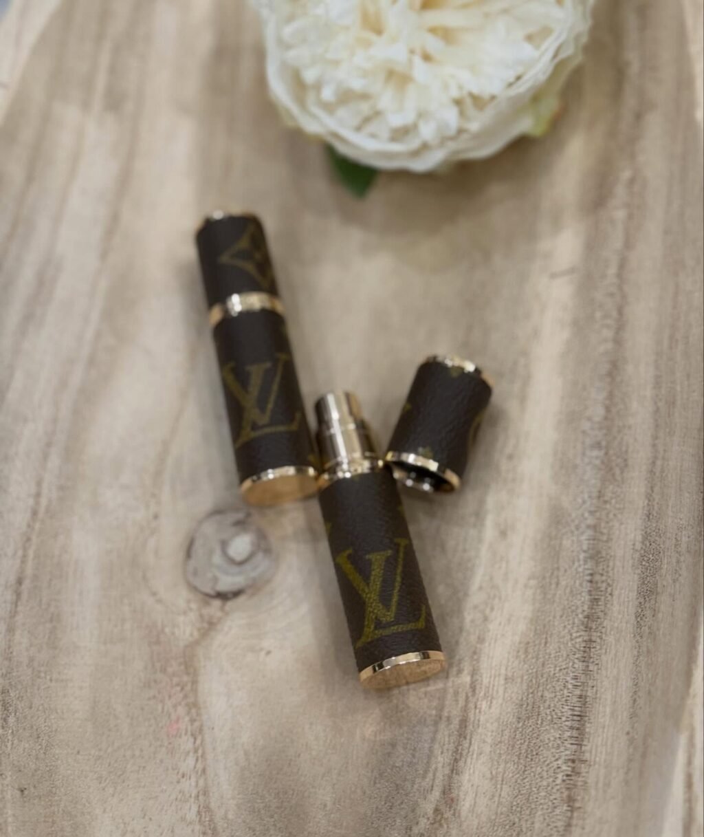 My goal this year has been to offer more 𝙍𝙀𝘼𝘿𝙔 𝙏𝙊 𝙎𝙃𝙄𝙋 products.

All products shown are ready to ship. There are quite a few so they will be uploaded in a few posts. 

For pricing, please comment under interested item(s) or send a message. 

You can also shop the website! 
Ashes2beautydesigns.com

𝓗𝓪𝓹𝓹𝔂 𝓢𝓱𝓸𝓹𝓹𝓲𝓷𝓰 🛍️